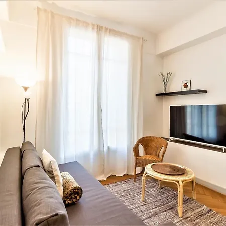 Apartment L'imperia Loft By Guys Nice